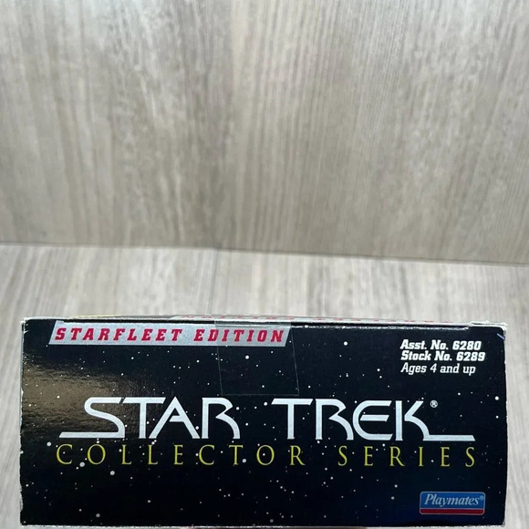 Star Trek Collector Series Captain Jean-Luc Picard Starfleet Edition - Playmates - Picture 7 of 11